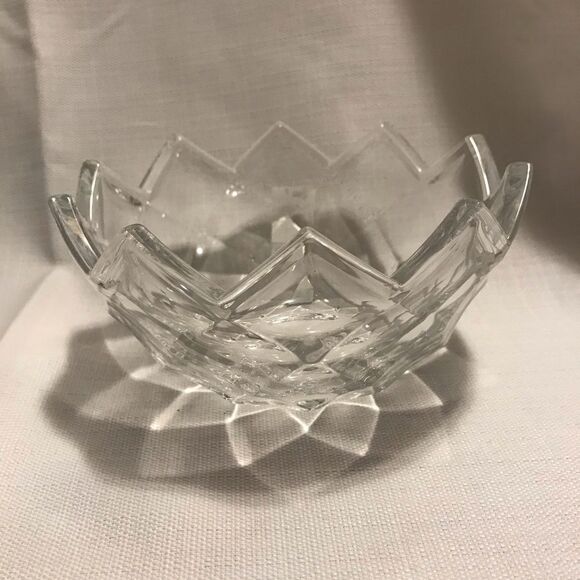 Vintage Mikasa Radcliff Crystal Bowl 6” - Picture 2 of 6